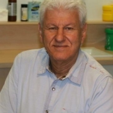 Dr Harry Unglik Photo